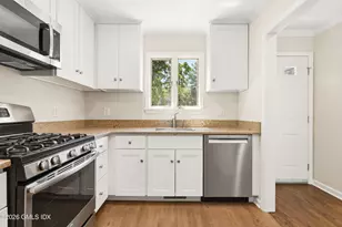 36 Decatur St, Greenwich, CT 06807 - Photo 7