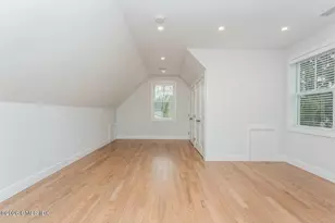 347 Delavan Ave, Greenwich, CT 06830 - Photo 35