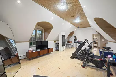 736 Lake Avenue, Greenwich, CT 06830 - Photo 49
