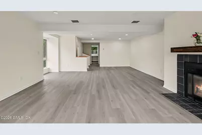21 Highland Road #21, Stamford, CT 06902 - Photo 3
