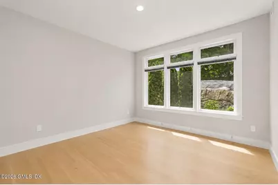 56 Old Field Point Road #4, Greenwich, CT 06830 - Photo 9
