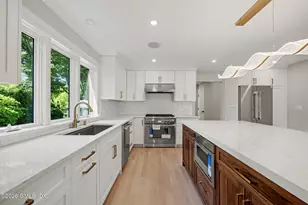 2 Watchtower Ln, Old Greenwich, CT 06870 - Photo 23