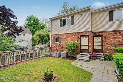 83 Columbus Place #APT A, Stamford, CT 06907 - Photo 1