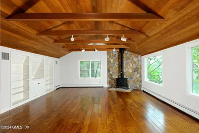 8 Indian Point Lane, Greenwich, CT 06878 - Photo 17