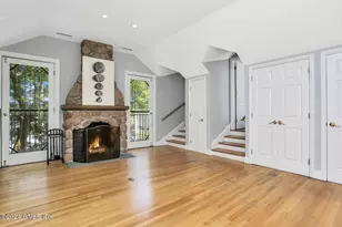 24 Juniper Ln, Greenwich, CT 06878 - Photo 23