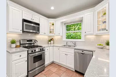 8 Ernel Drive, Greenwich, CT 06878 - Photo 13