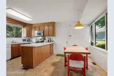 507 W Lyon Farm Drive #507, Greenwich, CT 06831 - Photo 11