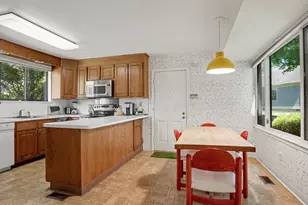 507 W Lyon Farm Dr, Greenwich, CT 06831 - Photo 11