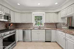 96 Brookside Dr, Greenwich, CT 06831 - Photo 9