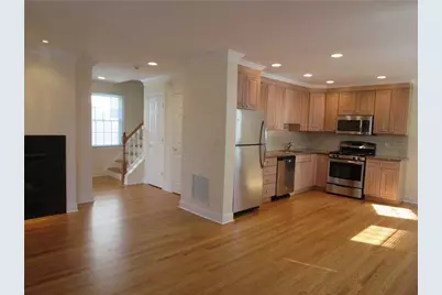 116 E Elm Street #A, Greenwich, CT 06830 - Photo 5