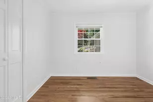 182 Weaver St, Greenwich, CT 06831 - Photo 17