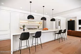 16 Park Ave, Greenwich, CT 06830 - Photo 9