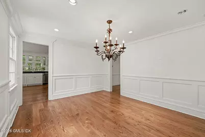 88 Orchard Street, Greenwich, CT 06807 - Photo 9