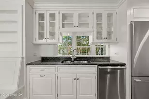 88 Orchard St, Greenwich, CT 06807 - Photo 17