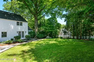 18 Owenoke Way, Greenwich, CT 06878 - Photo 3