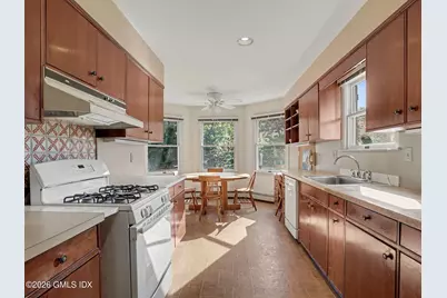 24 Oval Avenue, Greenwich, CT 06878 - Photo 11