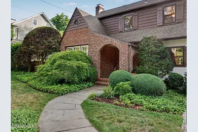 24 Oval Avenue, Greenwich, CT 06878 - Photo 3