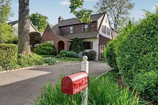 24 Oval Ave, Greenwich, CT 06878 - Photo 1