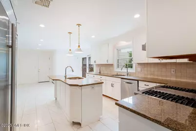 302 Sound Beach Avenue, Old Greenwich, CT 06870 - Photo 9