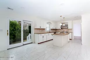 302 Sound Beach Ave, Old Greenwich, CT 06870 - Photo 11