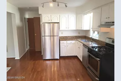 6 Booth Court #B, Greenwich, CT 06830 - Photo 3