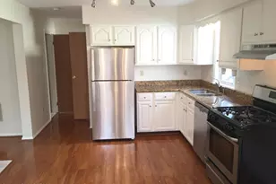 6 Booth Ct, Greenwich, CT 06830 - Photo 3