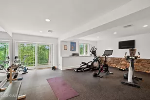 35 Wilshire Rd, Greenwich, CT 06831 - Photo 21