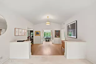 35 Wilshire Rd, Greenwich, CT 06831 - Photo 7