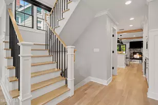 29 Orchard Pl, Greenwich, CT 06830 - Photo 3
