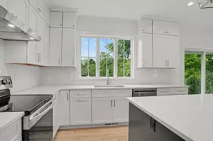 195 S Water St, Greenwich, CT 06830 - Photo 11