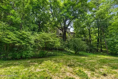 200 Old Church Road, Greenwich, CT 06830 - Photo 13
