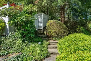 51 Glen Rd, Greenwich, CT 06830 - Photo 15