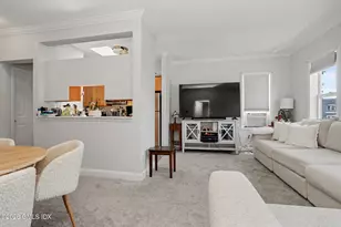2 S New St, Greenwich, CT 06830 - Photo 1