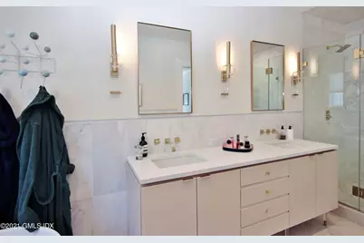 32 Le Grande Avenue #A2, Greenwich, CT 06830 - Photo 13