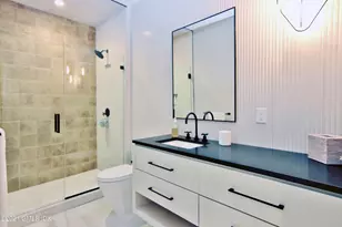 32 Le Grande Ave, Greenwich, CT 06830 - Photo 27
