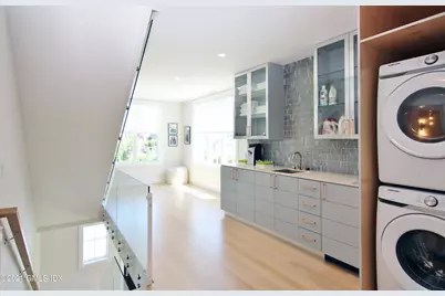 32 Le Grande Avenue #A2, Greenwich, CT 06830 - Photo 15