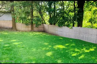 34 Wescott St, Greenwich, CT 06878 - Photo 33