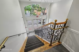 25 Adams Ave, Stamford, CT 06902 - Photo 3