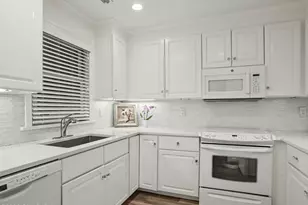 51 Forest Ave, Old Greenwich, CT 06870 - Photo 5