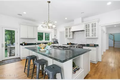 3 Carriage Road, Greenwich, CT 06807 - Photo 13