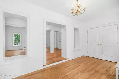 3 Carriage Road, Greenwich, CT 06807 - Photo 3