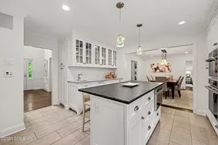 38 Byfield Ln, Greenwich, CT 06830 - Photo 19