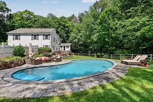 38 Byfield Ln, Greenwich, CT 06830 - Photo 5