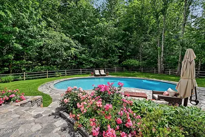 38 Byfield Lane, Greenwich, CT 06830 - Photo 3