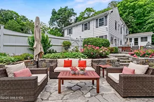 38 Byfield Ln, Greenwich, CT 06830 - Photo 5