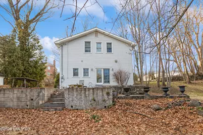 181 E Putnam Avenue, Greenwich, CT 06830 - Photo 9
