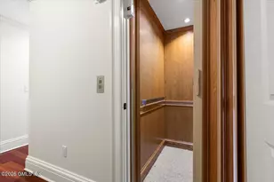 40 Oakridge St, Greenwich, CT 06830 - Photo 3