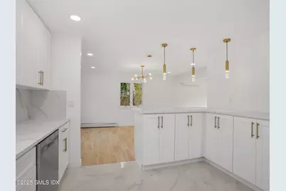 37 Edgewood Avenue #A, Greenwich, CT 06830 - Photo 7