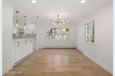 37 Edgewood Avenue #B, Greenwich, CT 06830 - Photo 5