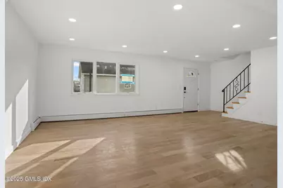 37 Edgewood Avenue #B, Greenwich, CT 06830 - Photo 3